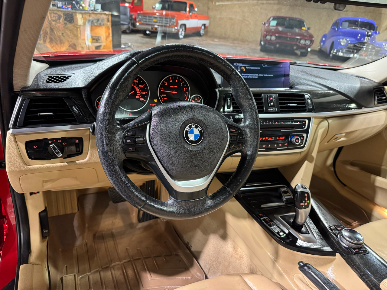 BMW 3 Series 4dr Sdn 328i RWD 2014