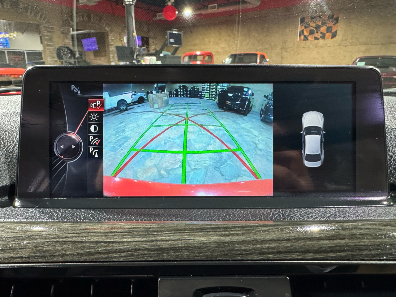 BMW 3 Series 4dr Sdn 328i RWD 2014