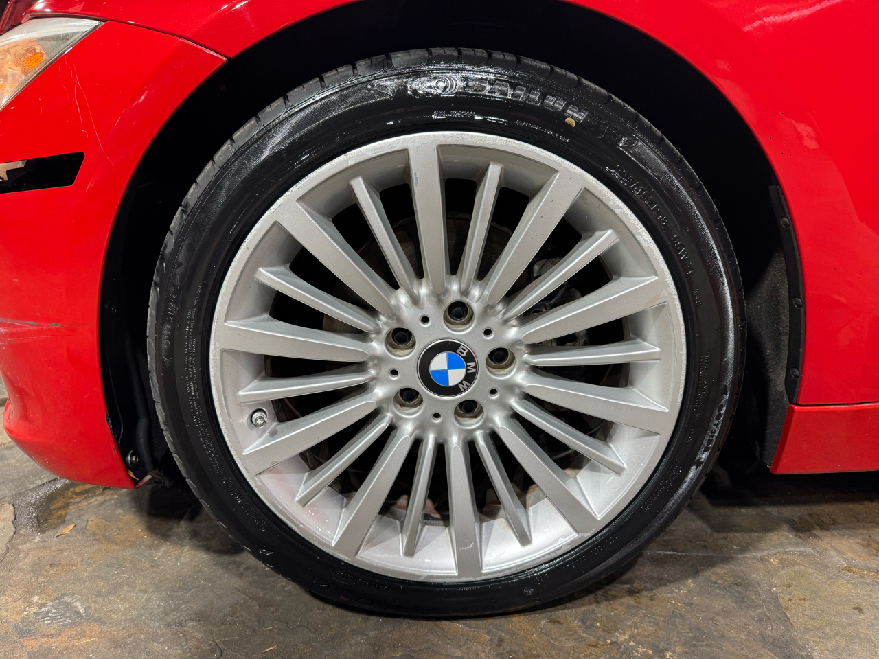 BMW 3 Series 4dr Sdn 328i RWD 2014