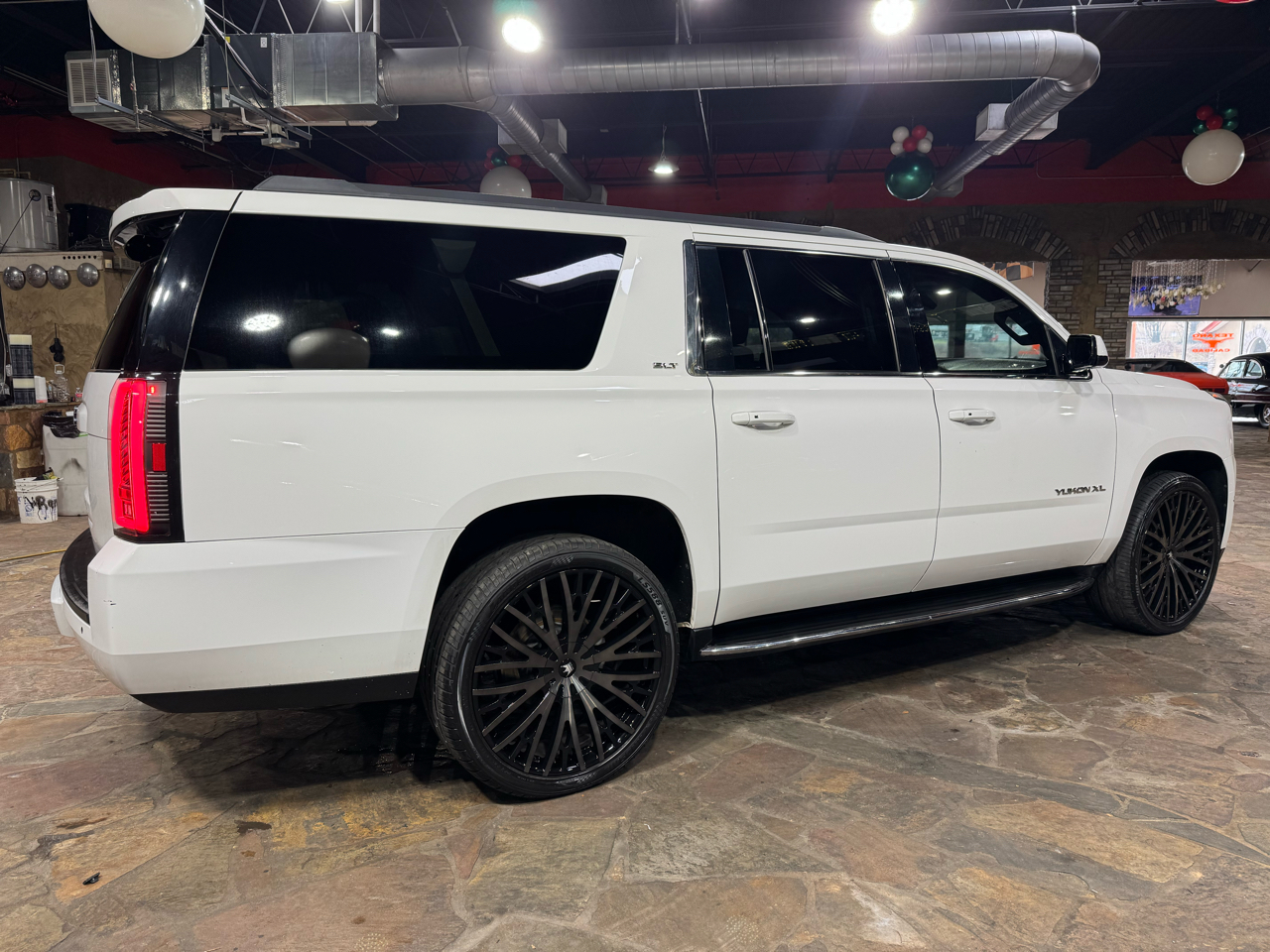 GMC Yukon XL 2WD 4dr SLT 2015