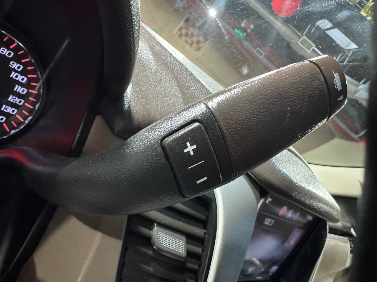 GMC Yukon XL 2WD 4dr SLT 2015