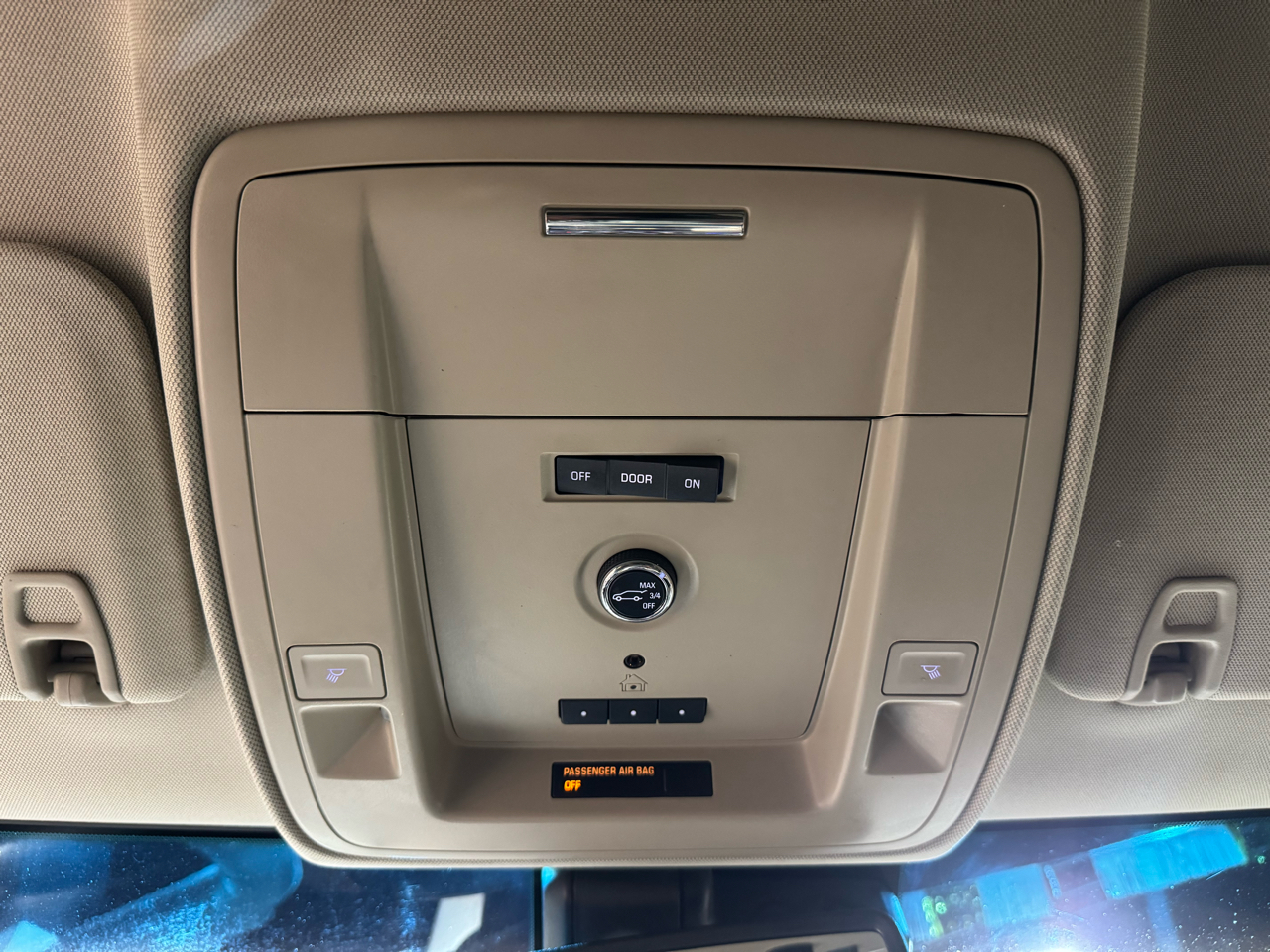 GMC Yukon XL 2WD 4dr SLT 2015