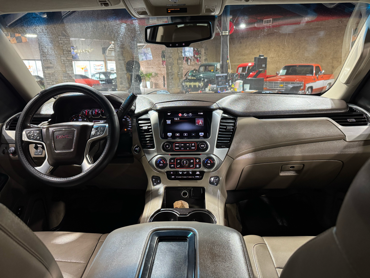 GMC Yukon XL 2WD 4dr SLT 2015