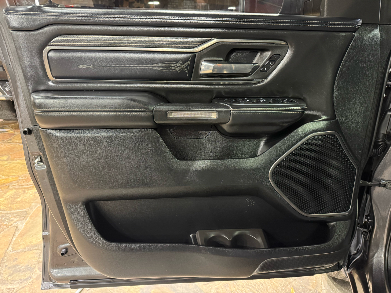 RAM 1500 Limited 4x2 Crew Cab 5'7" Box 2020