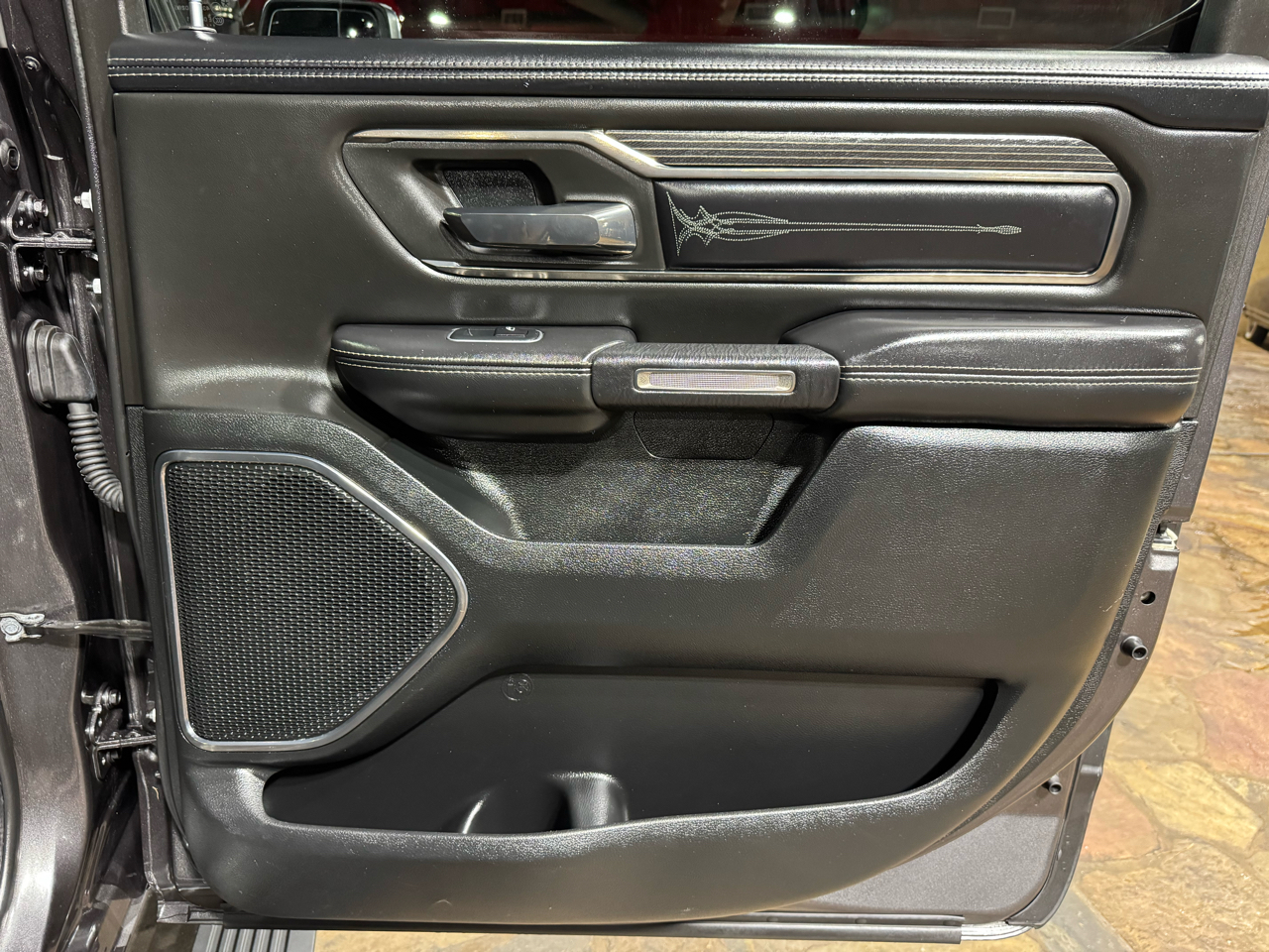 RAM 1500 Limited 4x2 Crew Cab 5'7" Box 2020