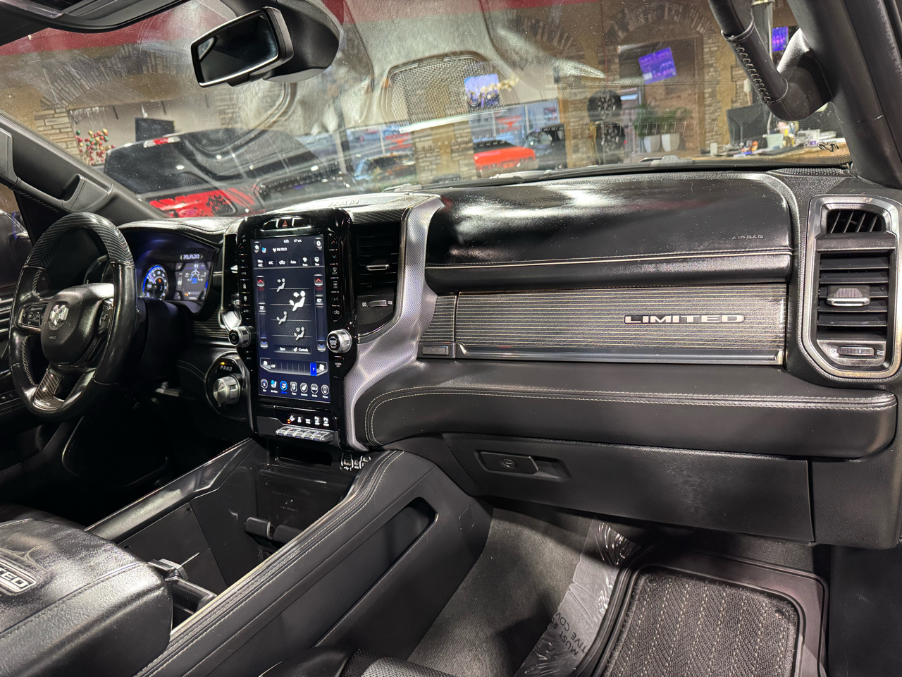 RAM 1500 Limited 4x2 Crew Cab 5'7" Box 2020