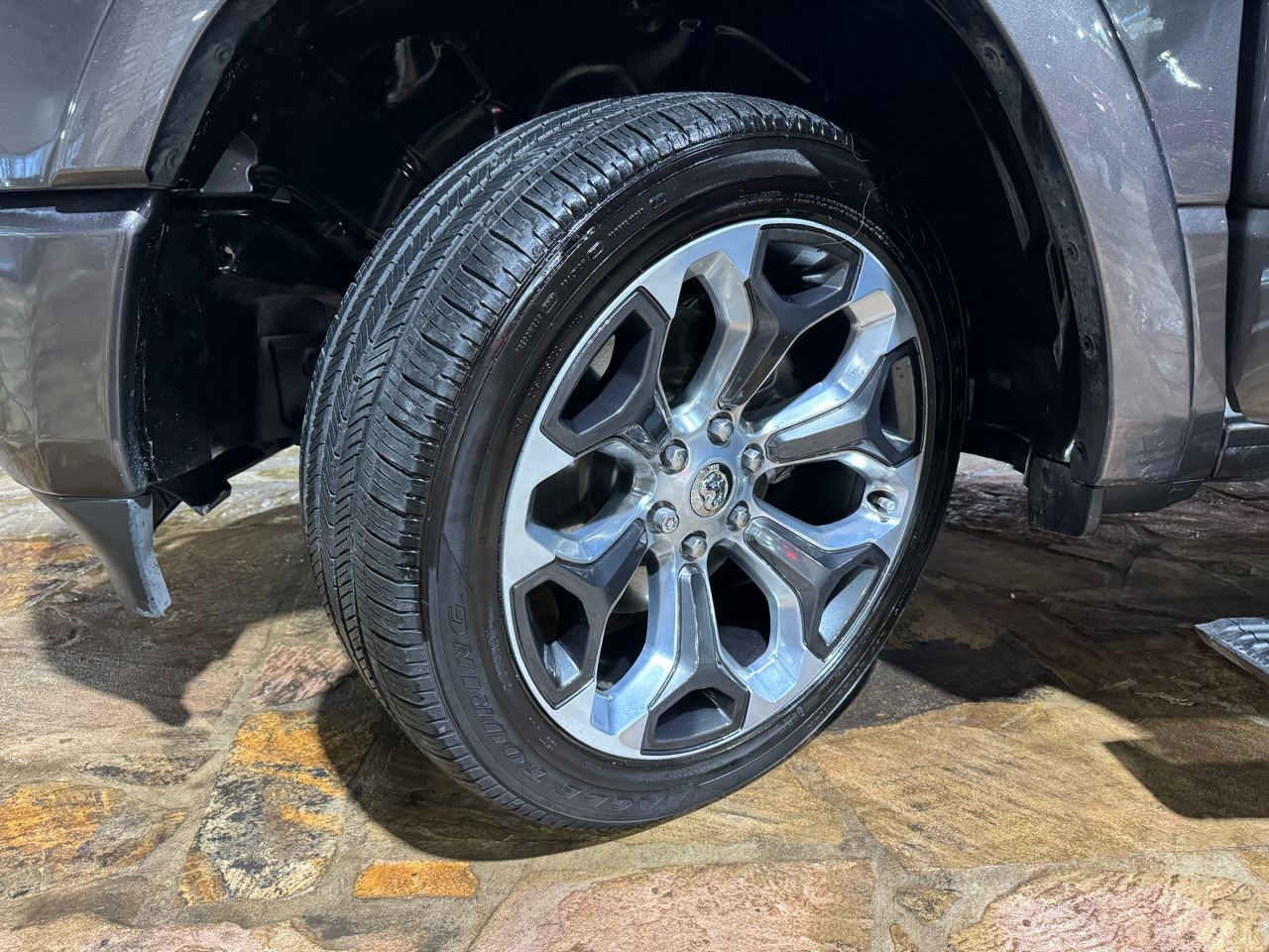 RAM 1500 Limited 4x2 Crew Cab 5'7" Box 2020