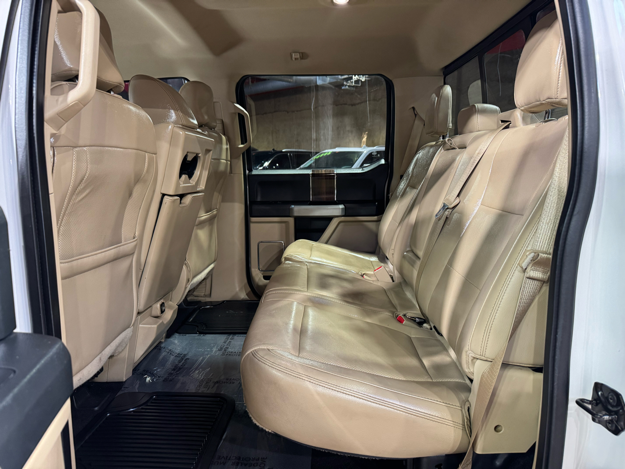 Ford F-150 4WD SuperCrew 145" Lariat 2016