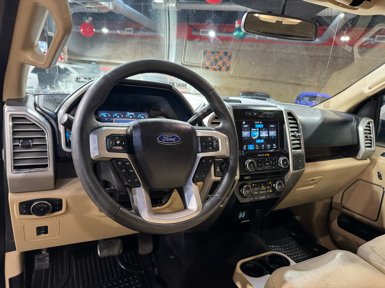 Ford F-150 4WD SuperCrew 145" Lariat 2016