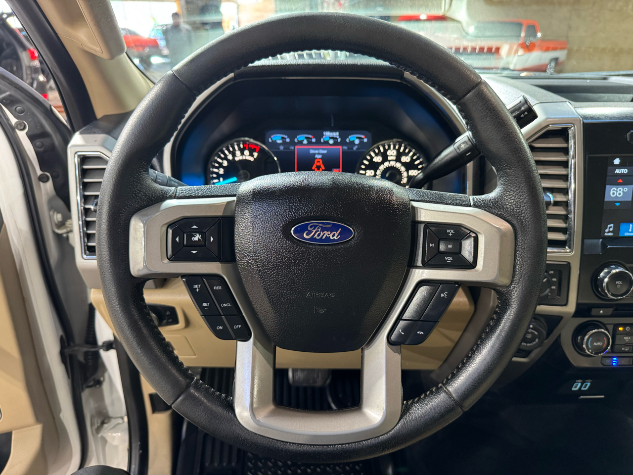 Ford F-150 4WD SuperCrew 145" Lariat 2016