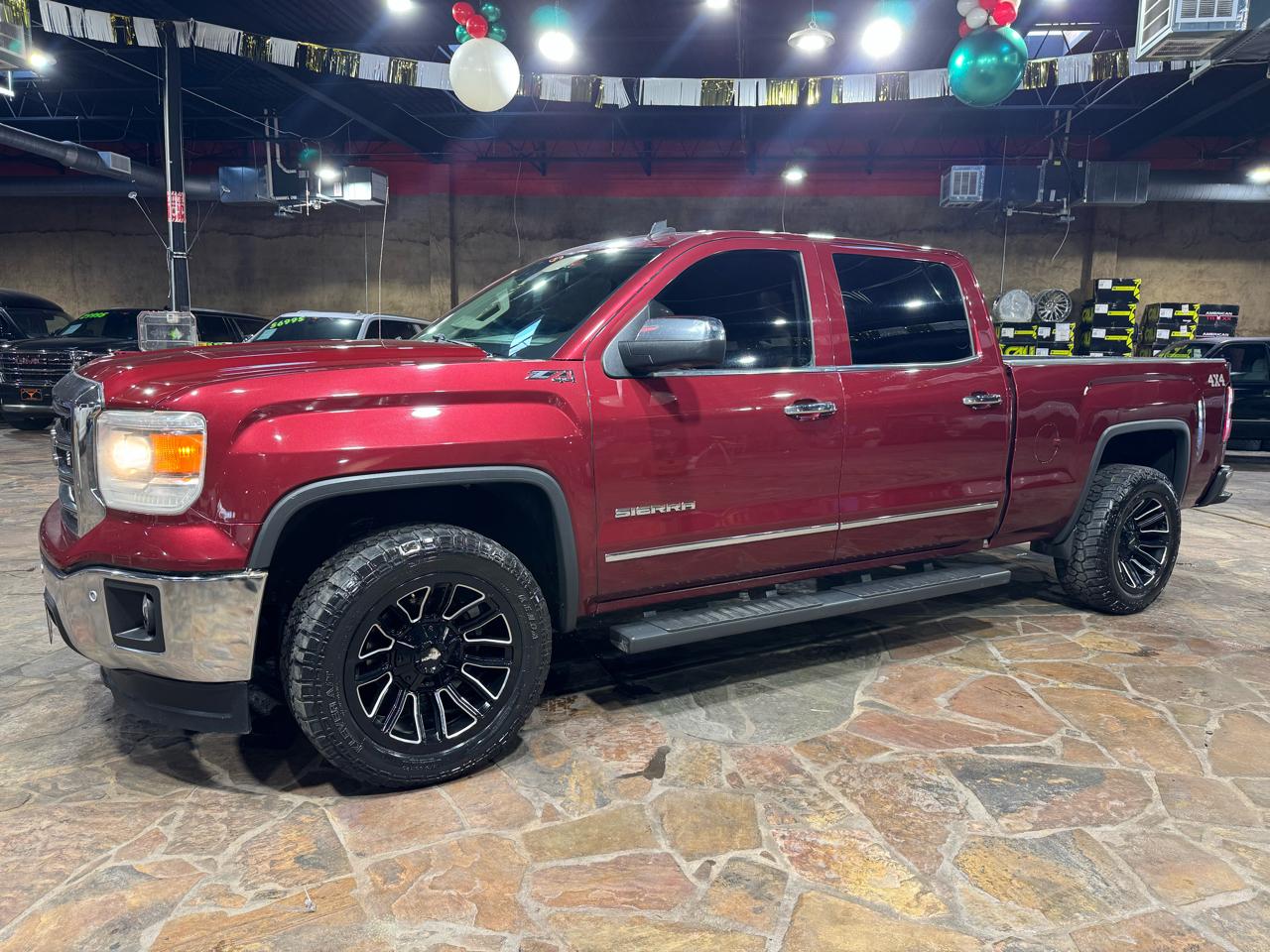 GMC Sierra 1500 4WD Crew Cab 153.0" SLT 2014