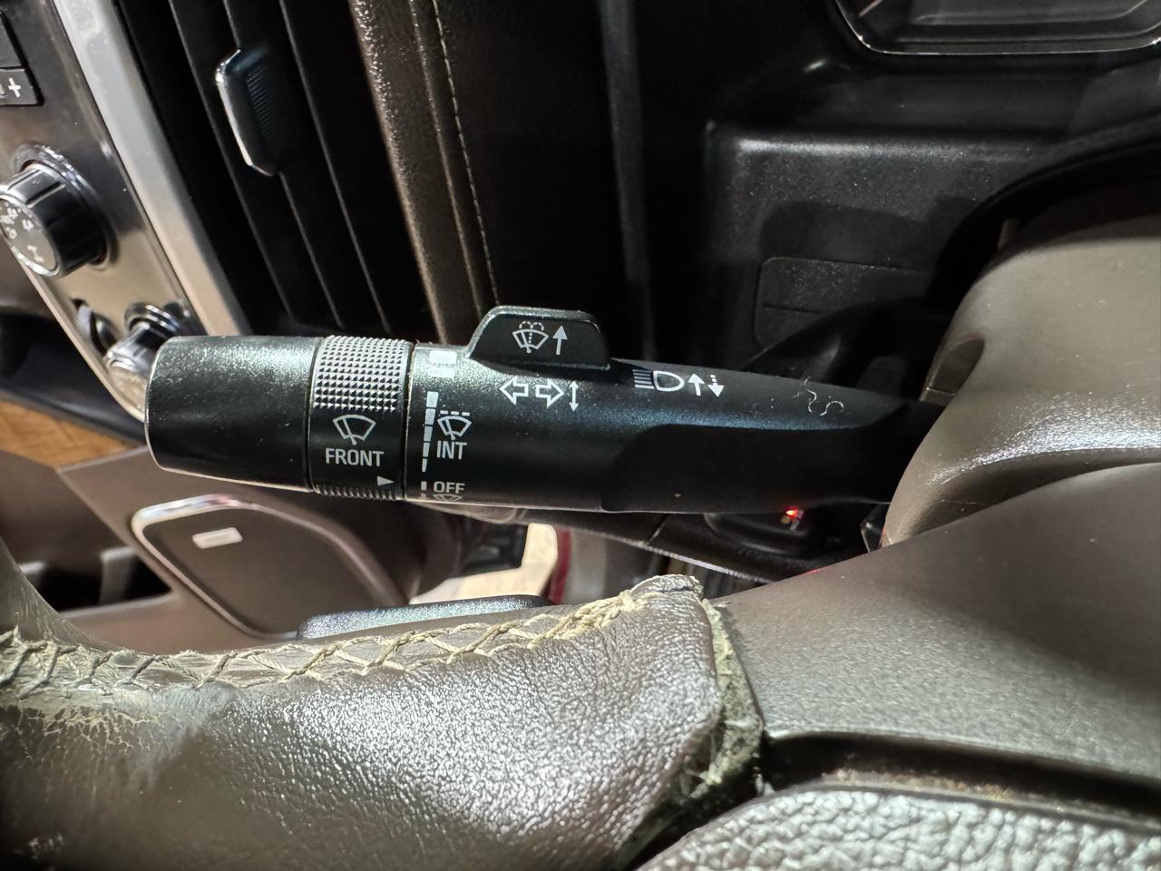 GMC Sierra 1500 4WD Crew Cab 153.0" SLT 2014