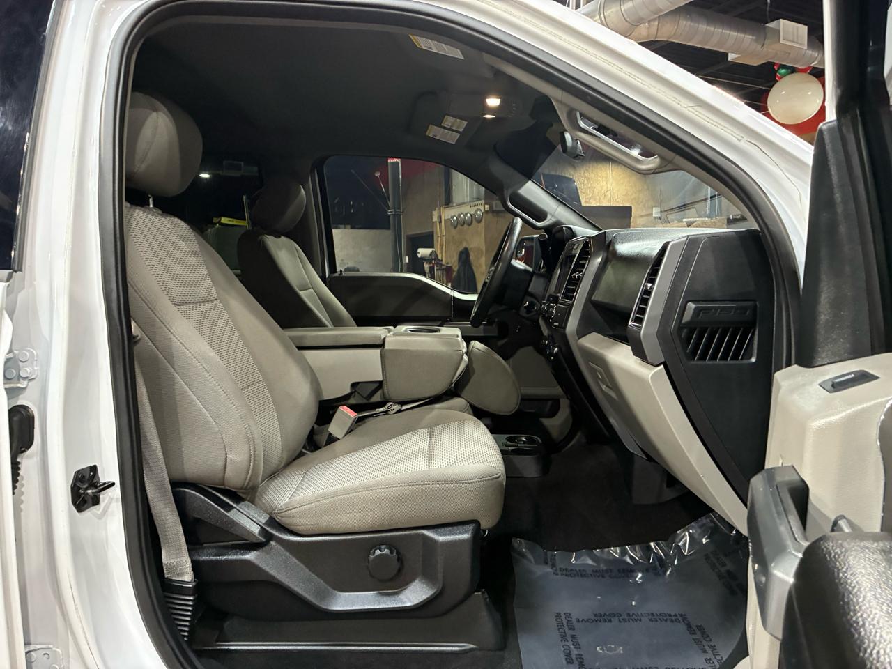 Ford F-150 2WD Supercab 133" XLT 2019