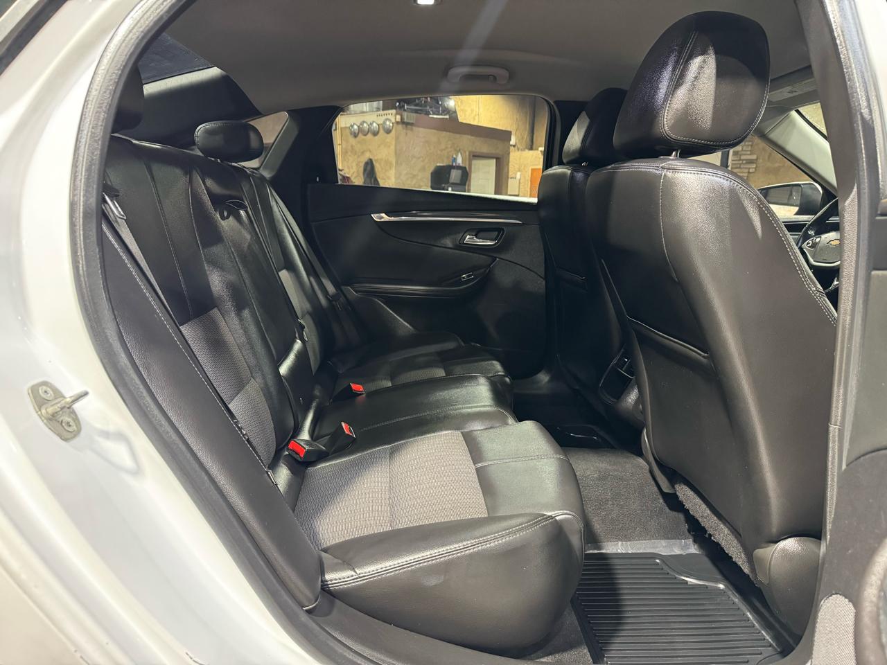 Chevrolet Impala 4dr Sdn LT w/1LT 2017