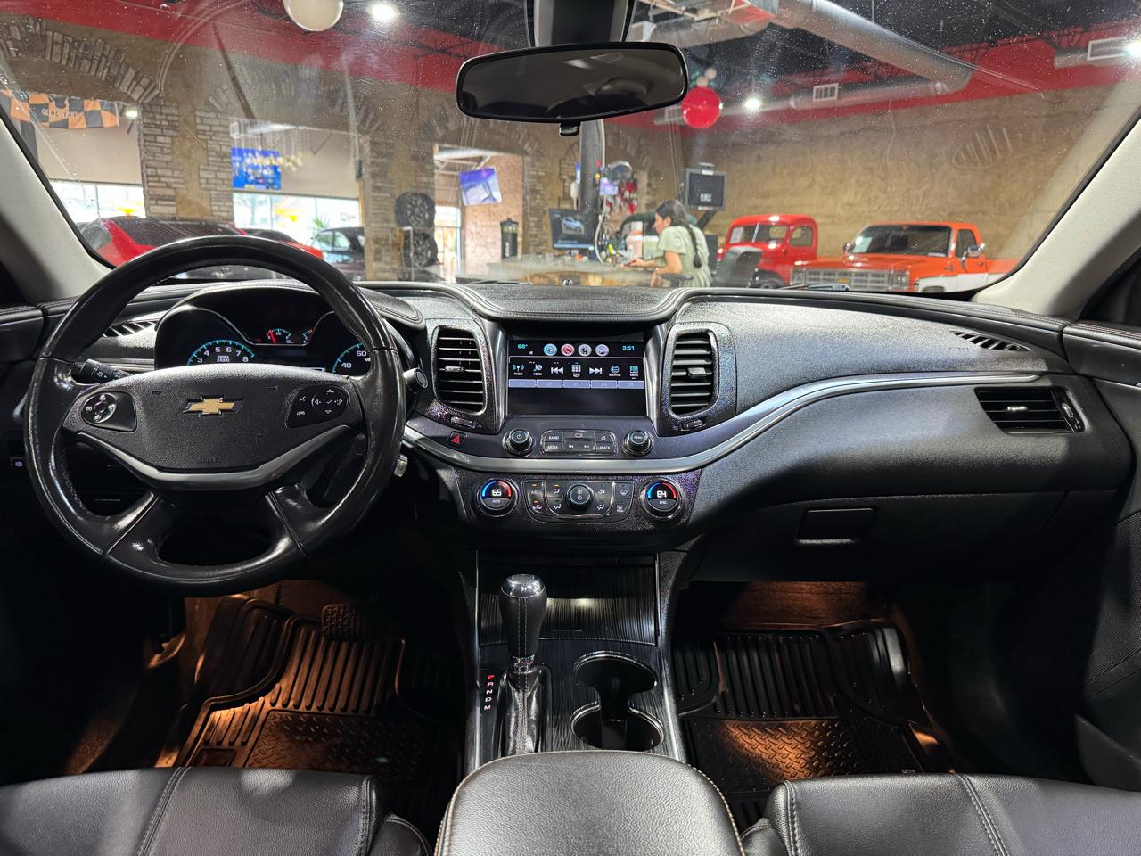 Chevrolet Impala 4dr Sdn LT w/1LT 2017