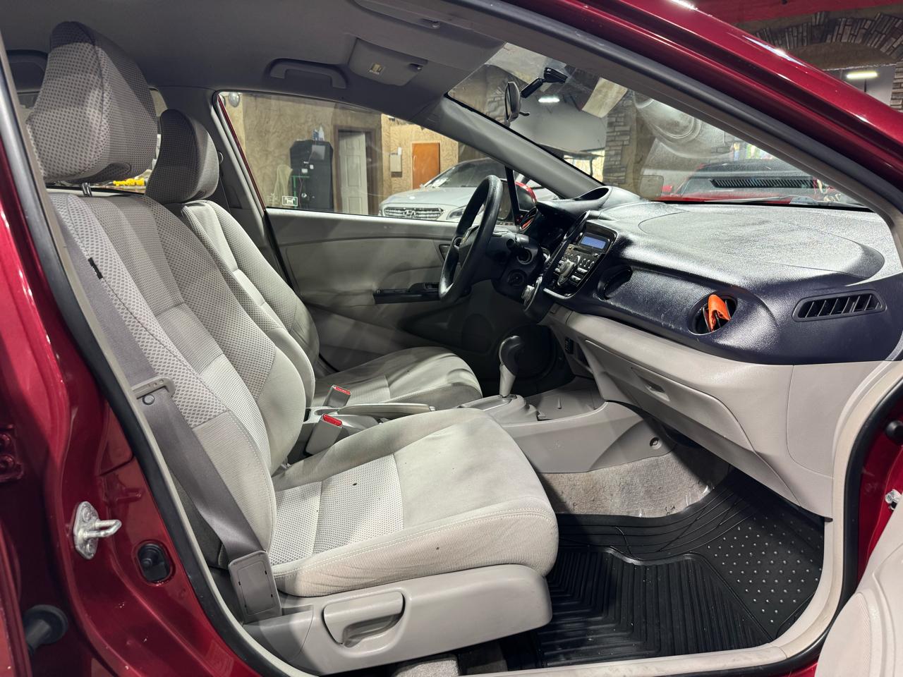 Honda Insight 5dr CVT LX 2010