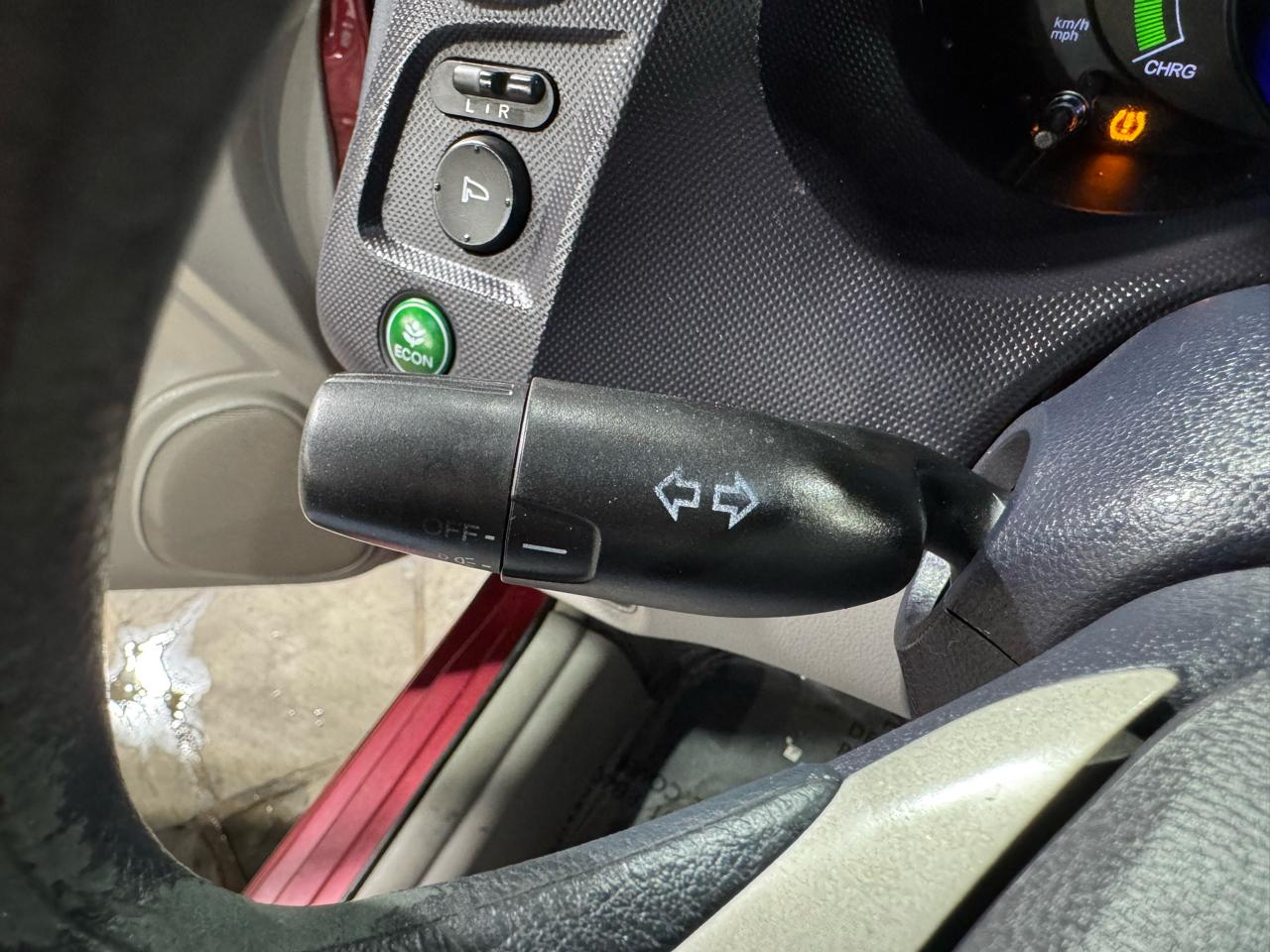 Honda Insight 5dr CVT LX 2010