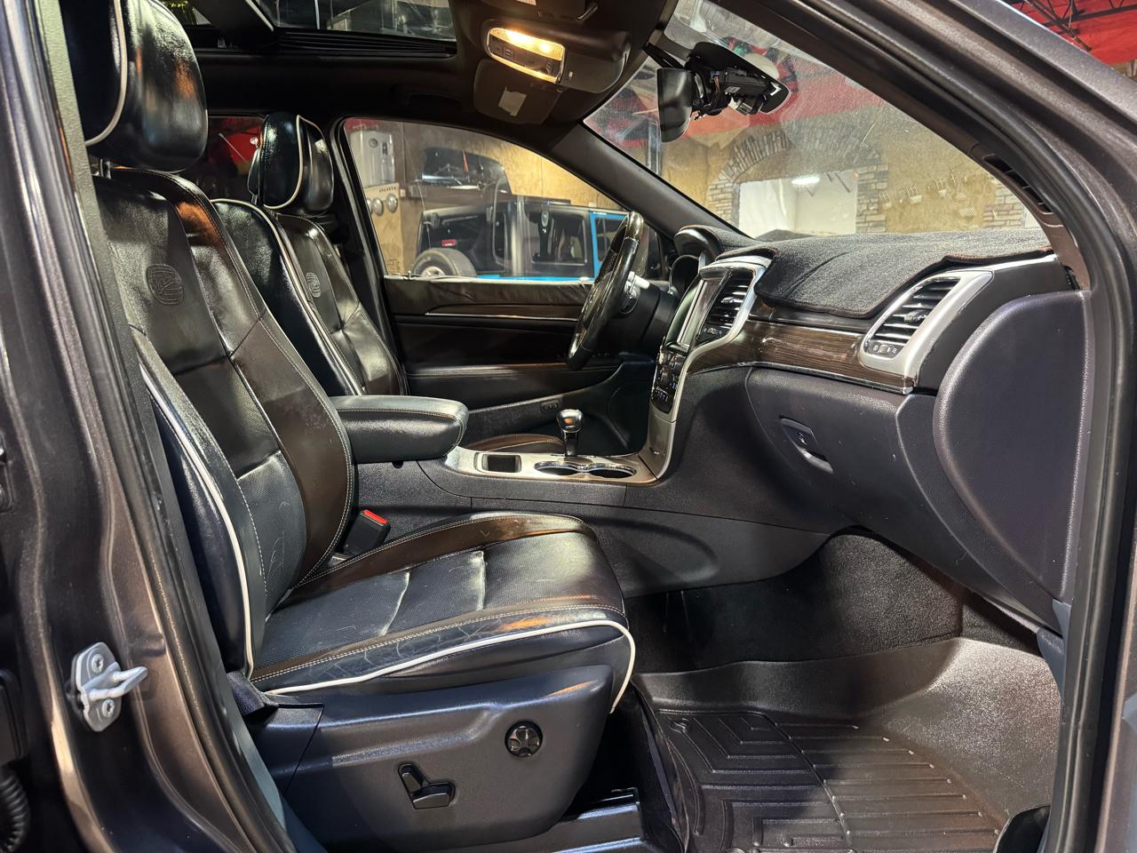 Jeep Grand Cherokee RWD 4dr Overland 2015