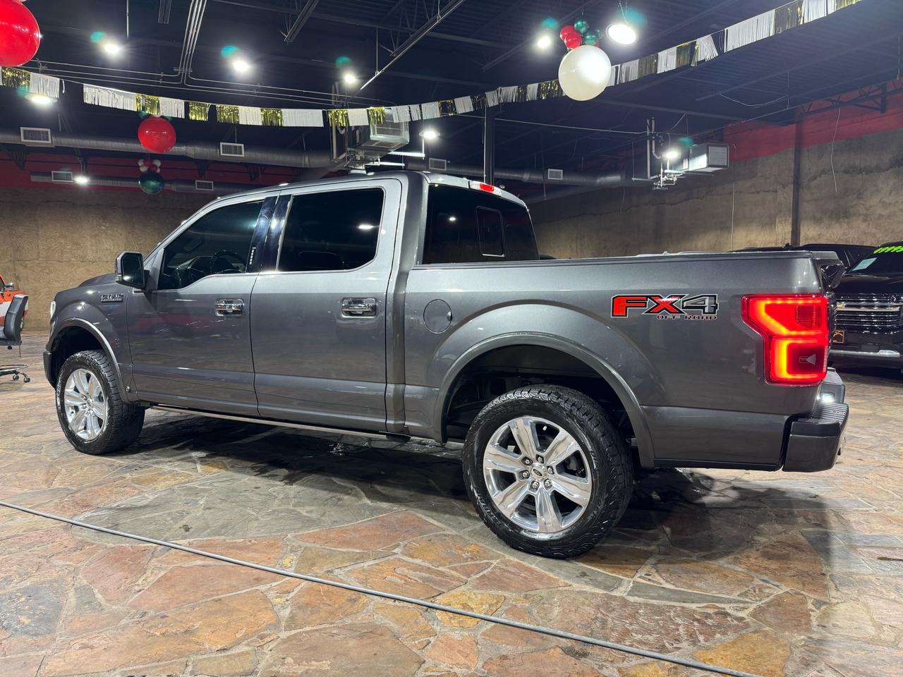 Ford F-150 Platinum 4WD SuperCrew 5.5' Box 2018