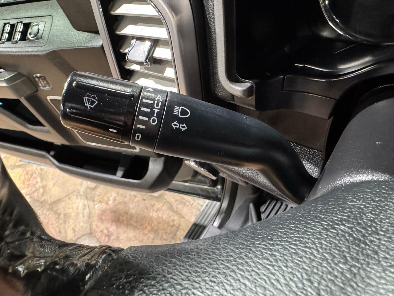 Ford F-150 Platinum 4WD SuperCrew 5.5' Box 2018