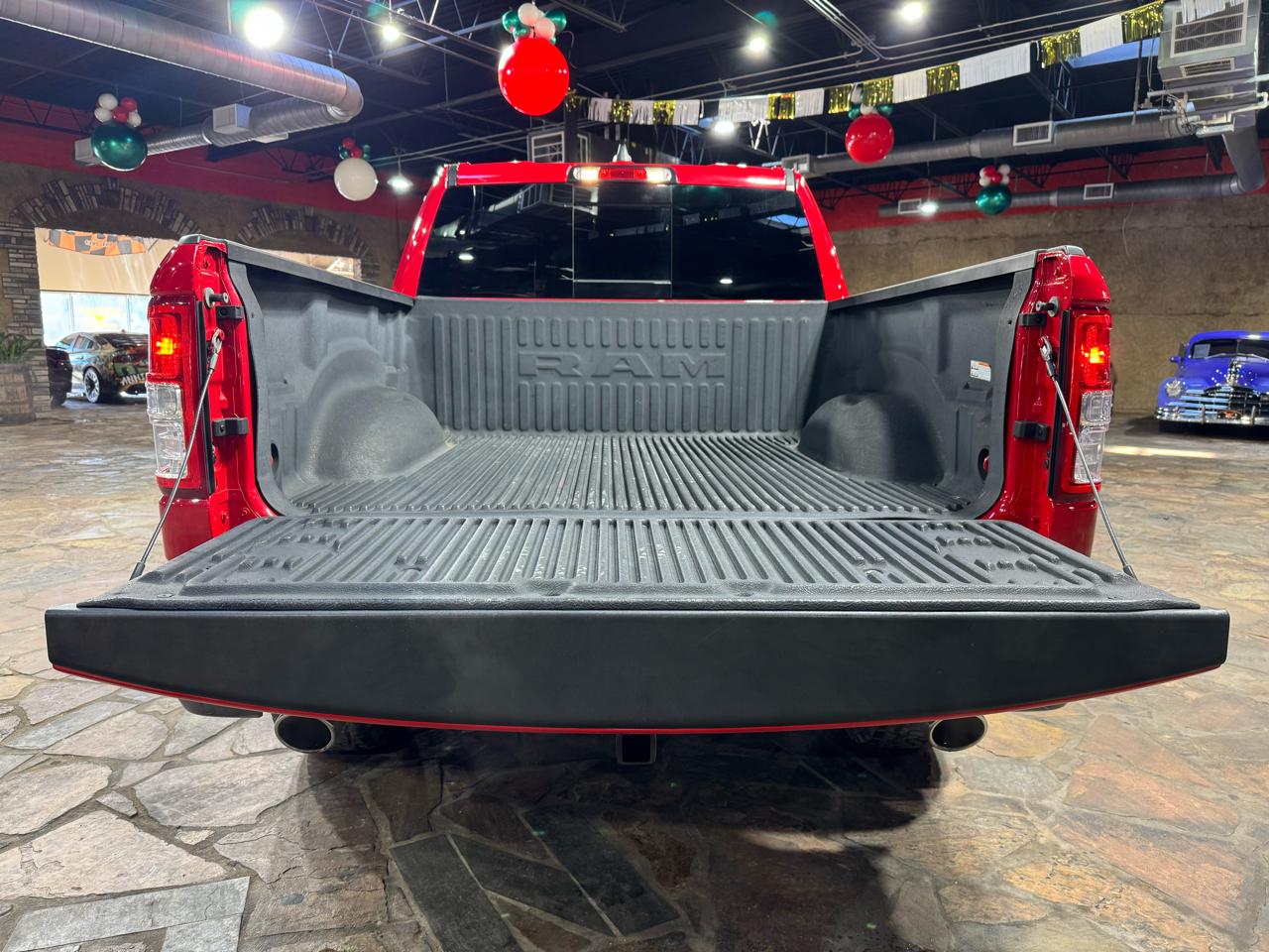 RAM 1500 Big Horn/Lone Star 4x4 Crew Cab 5'7" Box 2019