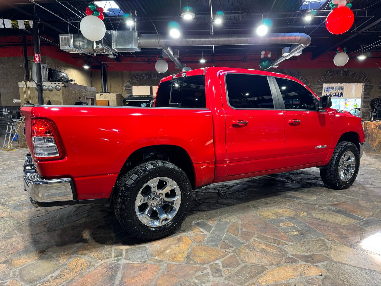 RAM 1500 Big Horn/Lone Star 4x4 Crew Cab 5'7" Box 2019