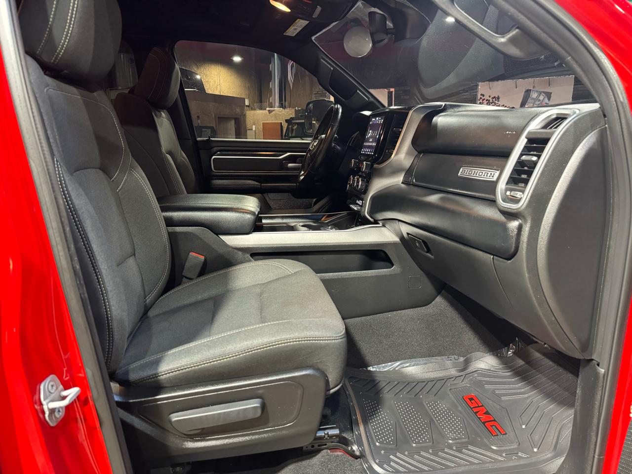 RAM 1500 Big Horn/Lone Star 4x4 Crew Cab 5'7" Box 2019