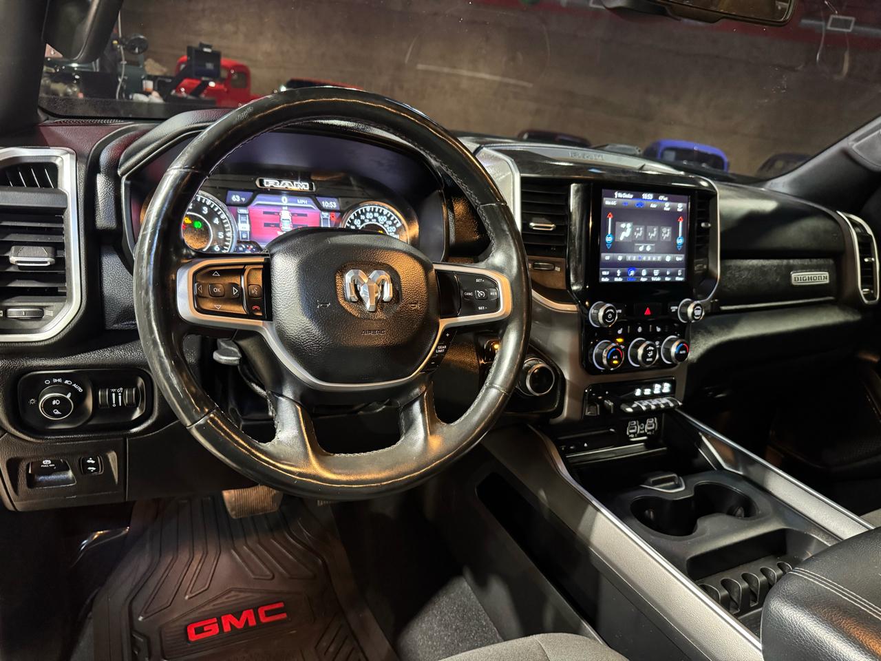 RAM 1500 Big Horn/Lone Star 4x4 Crew Cab 5'7" Box 2019