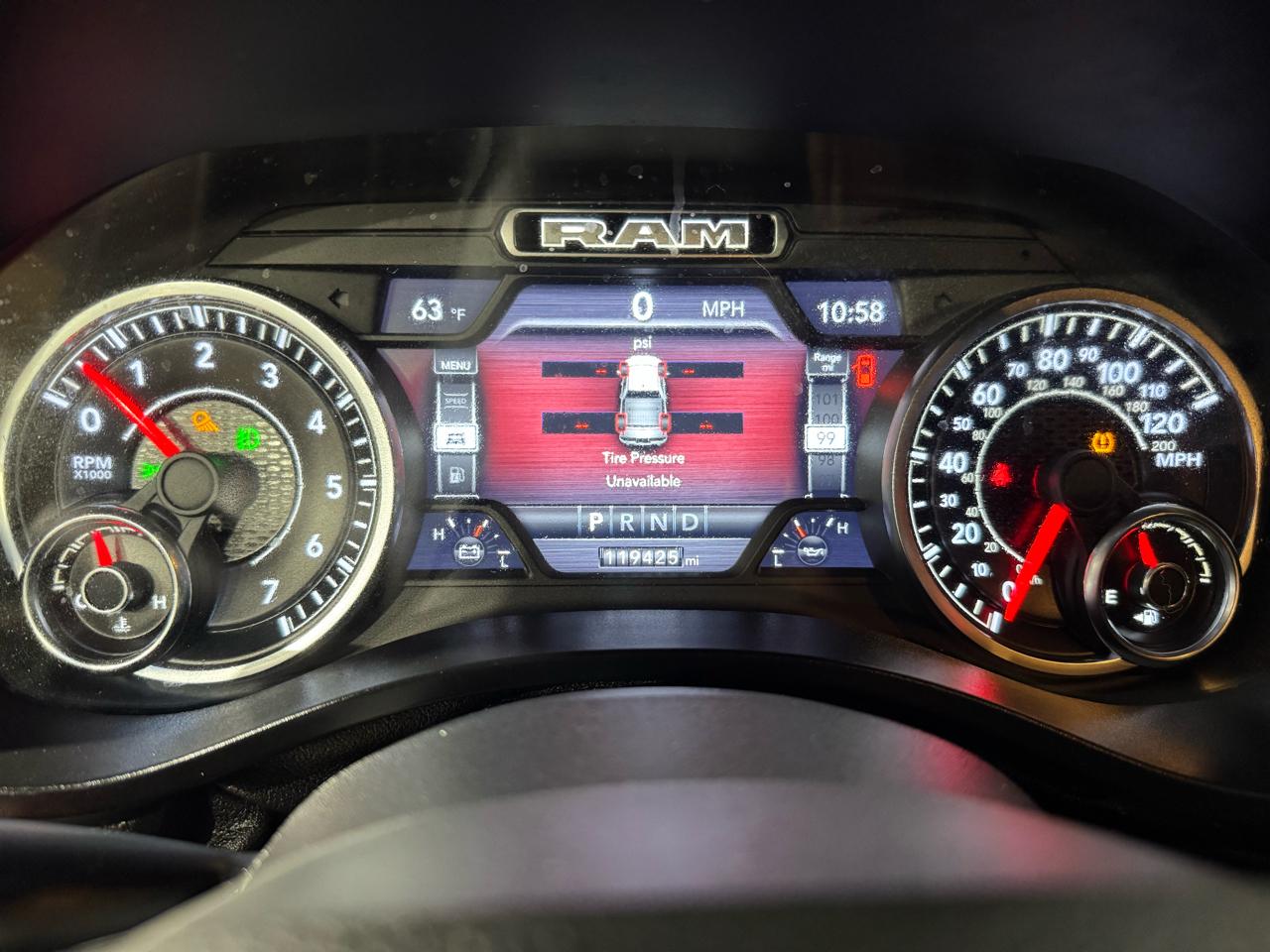 RAM 1500 Big Horn/Lone Star 4x4 Crew Cab 5'7" Box 2019