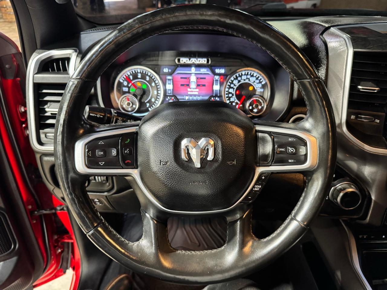 RAM 1500 Big Horn/Lone Star 4x4 Crew Cab 5'7" Box 2019