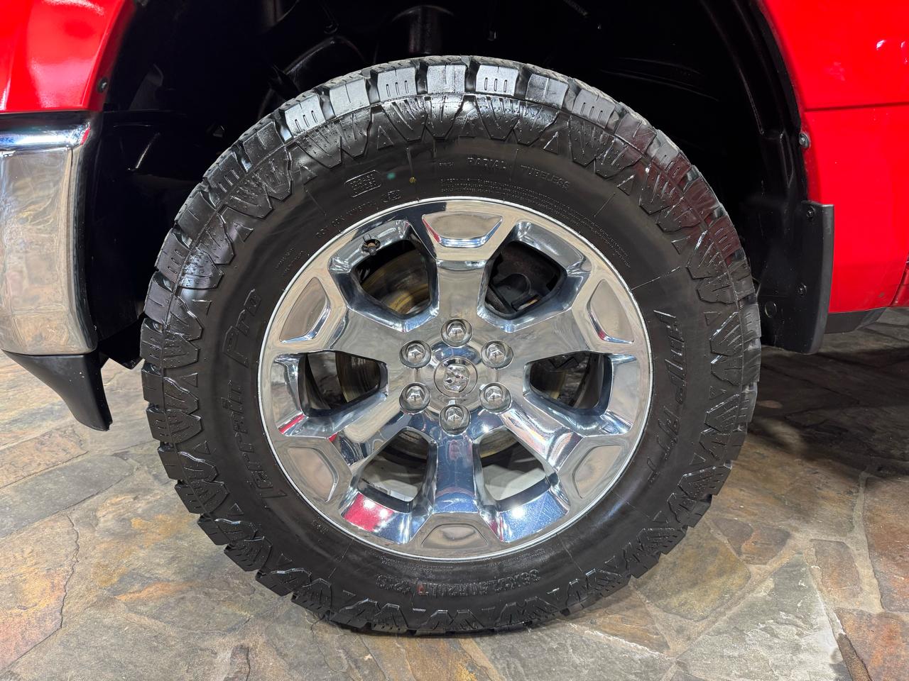 RAM 1500 Big Horn/Lone Star 4x4 Crew Cab 5'7" Box 2019