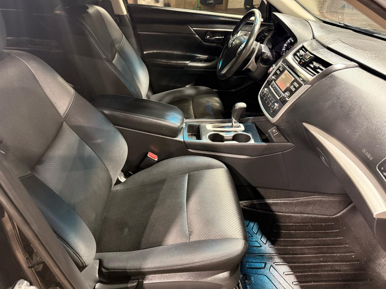 Nissan Altima 2017.5 2.5 SR Sedan 2017