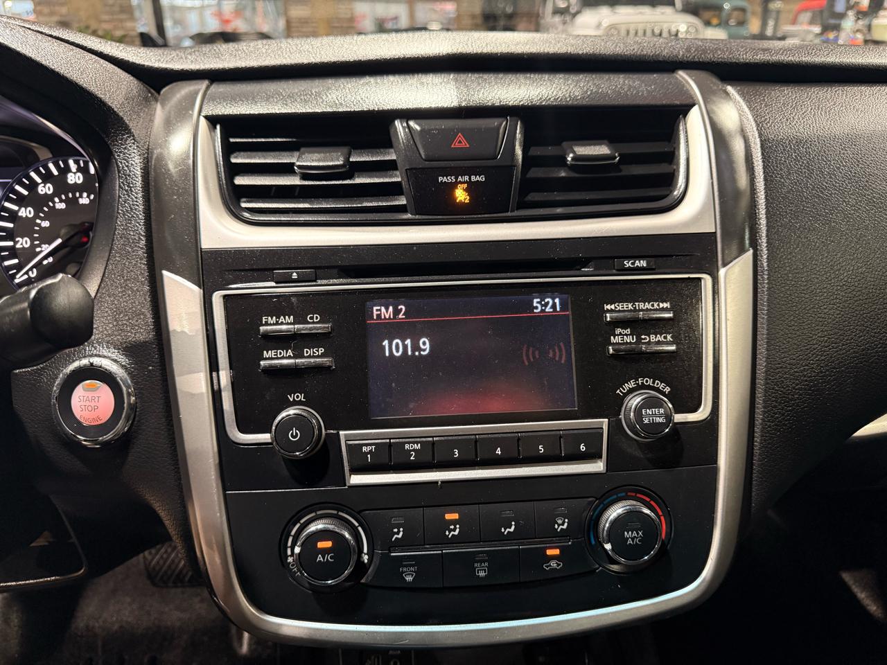 Nissan Altima 2017.5 2.5 SR Sedan 2017