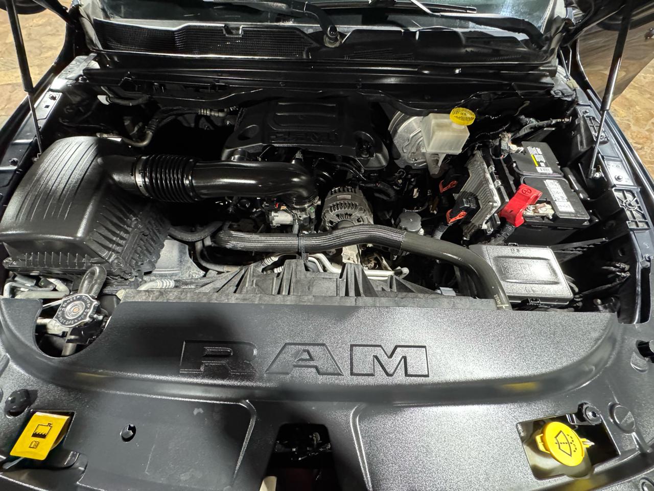 RAM 1500 Limited 4x2 Crew Cab 5'7" Box 2019