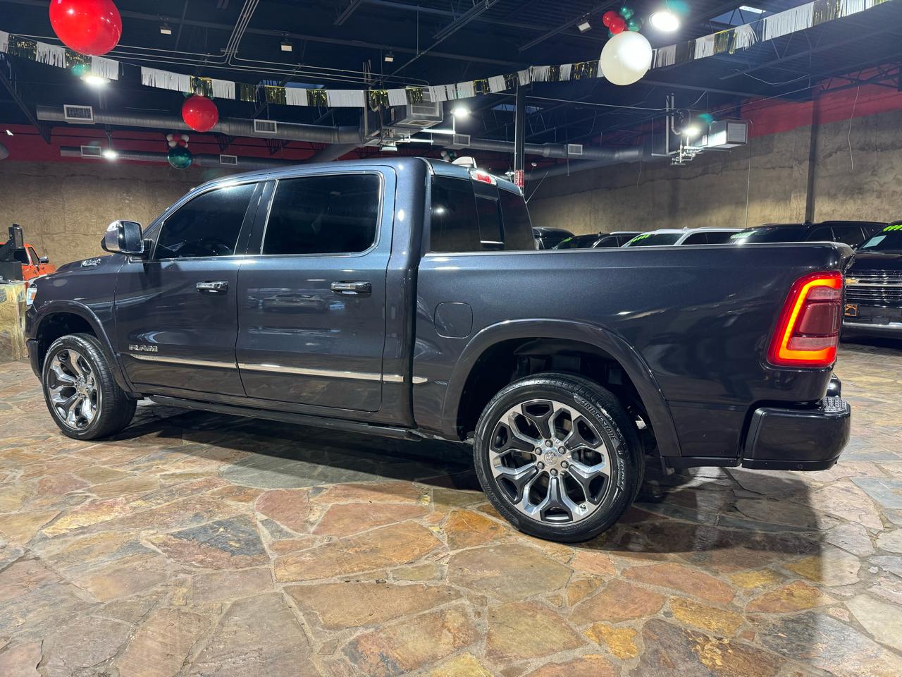 RAM 1500 Limited 4x2 Crew Cab 5'7" Box 2019
