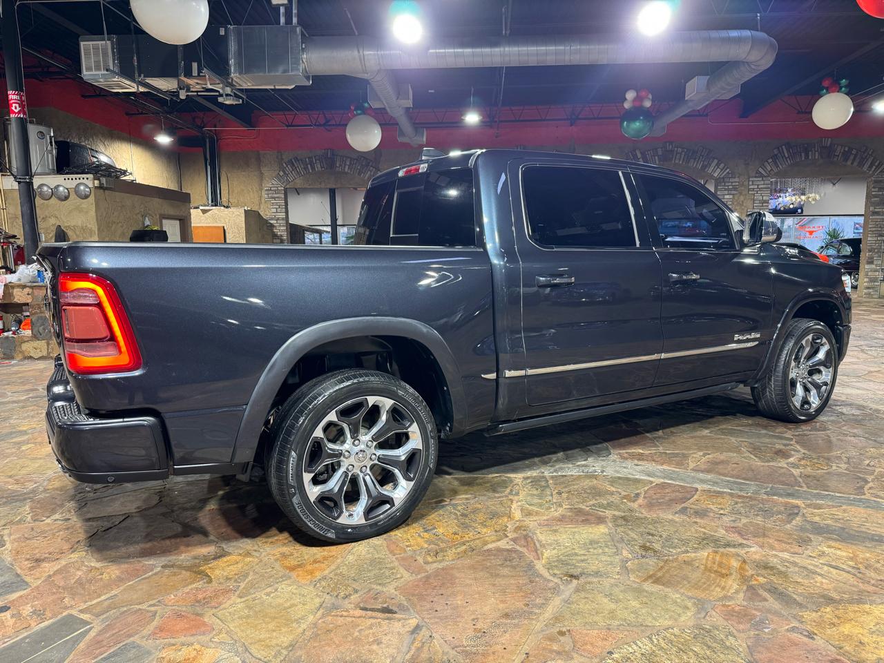RAM 1500 Limited 4x2 Crew Cab 5'7" Box 2019