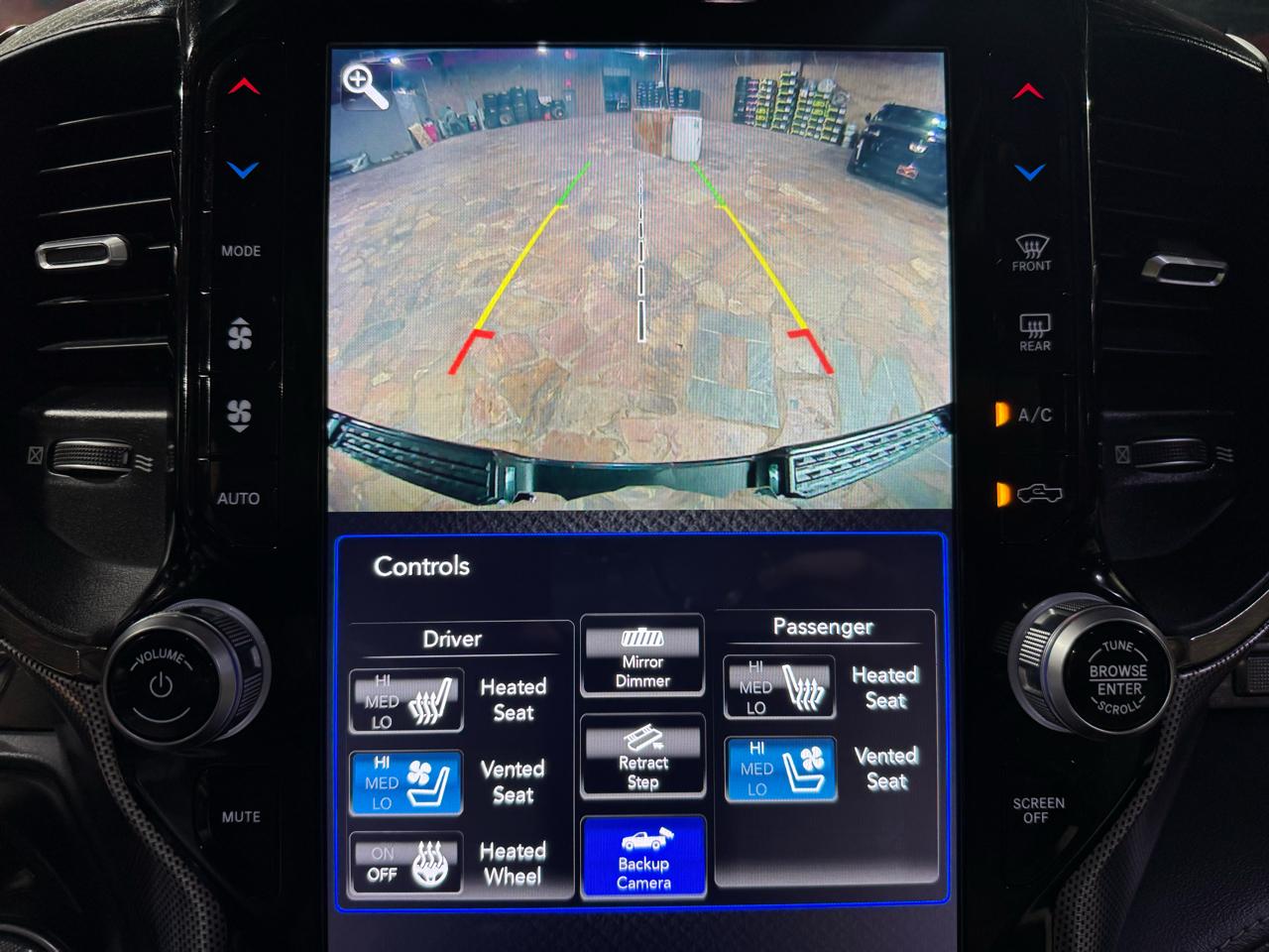 RAM 1500 Limited 4x2 Crew Cab 5'7" Box 2019