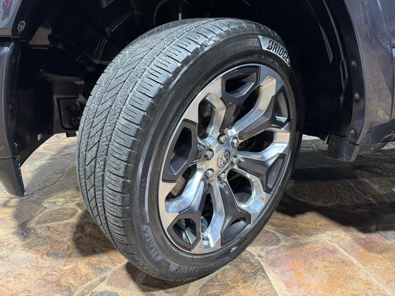 RAM 1500 Limited 4x2 Crew Cab 5'7" Box 2019