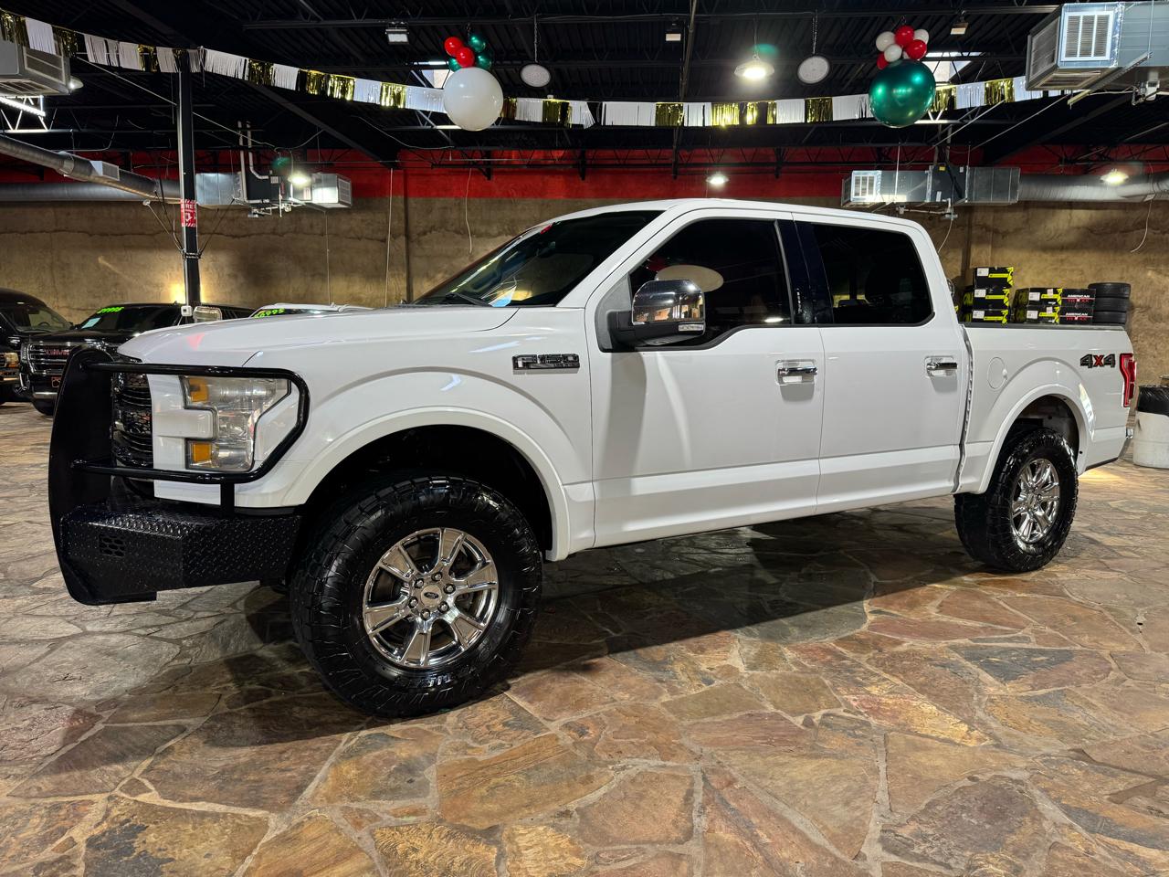 Ford F-150 4WD SuperCrew 145" Lariat 2016