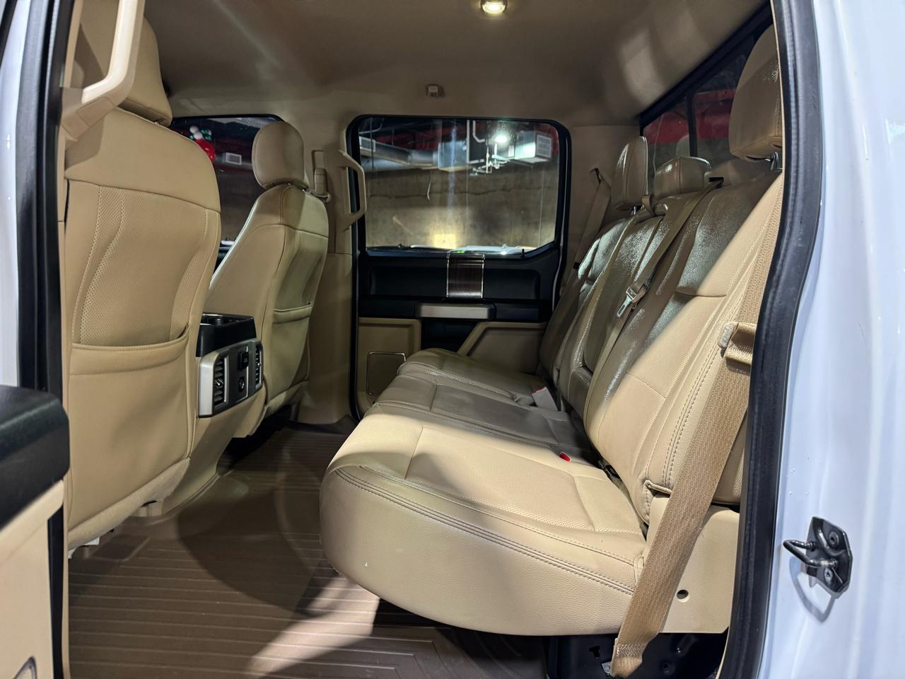 Ford F-150 4WD SuperCrew 145" Lariat 2016