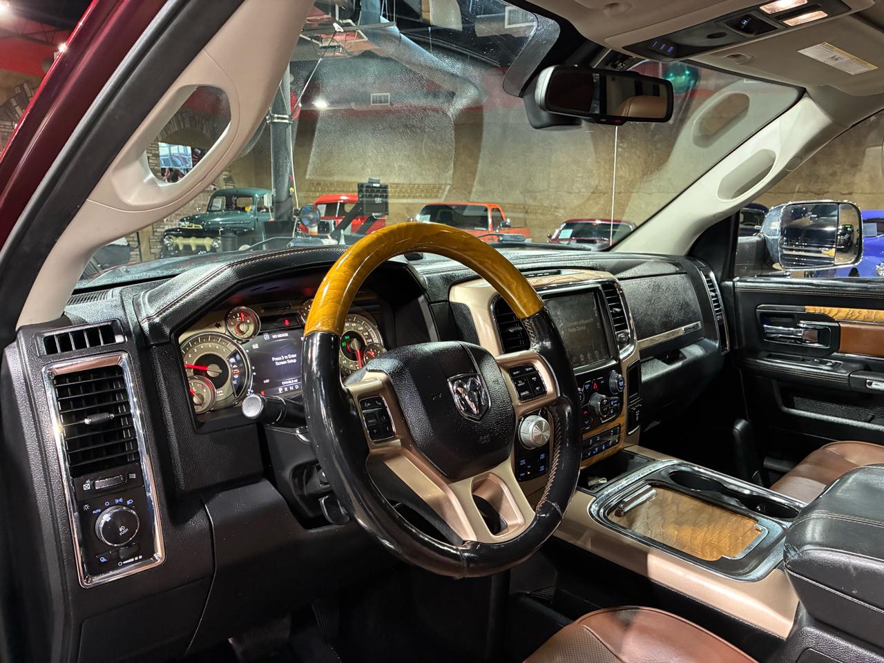 RAM 1500 4WD Crew Cab 140.5" Longhorn 2016