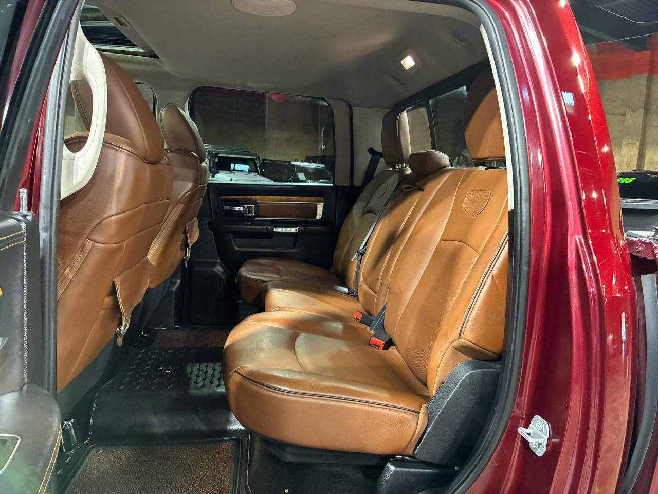 RAM 1500 4WD Crew Cab 140.5" Longhorn 2016