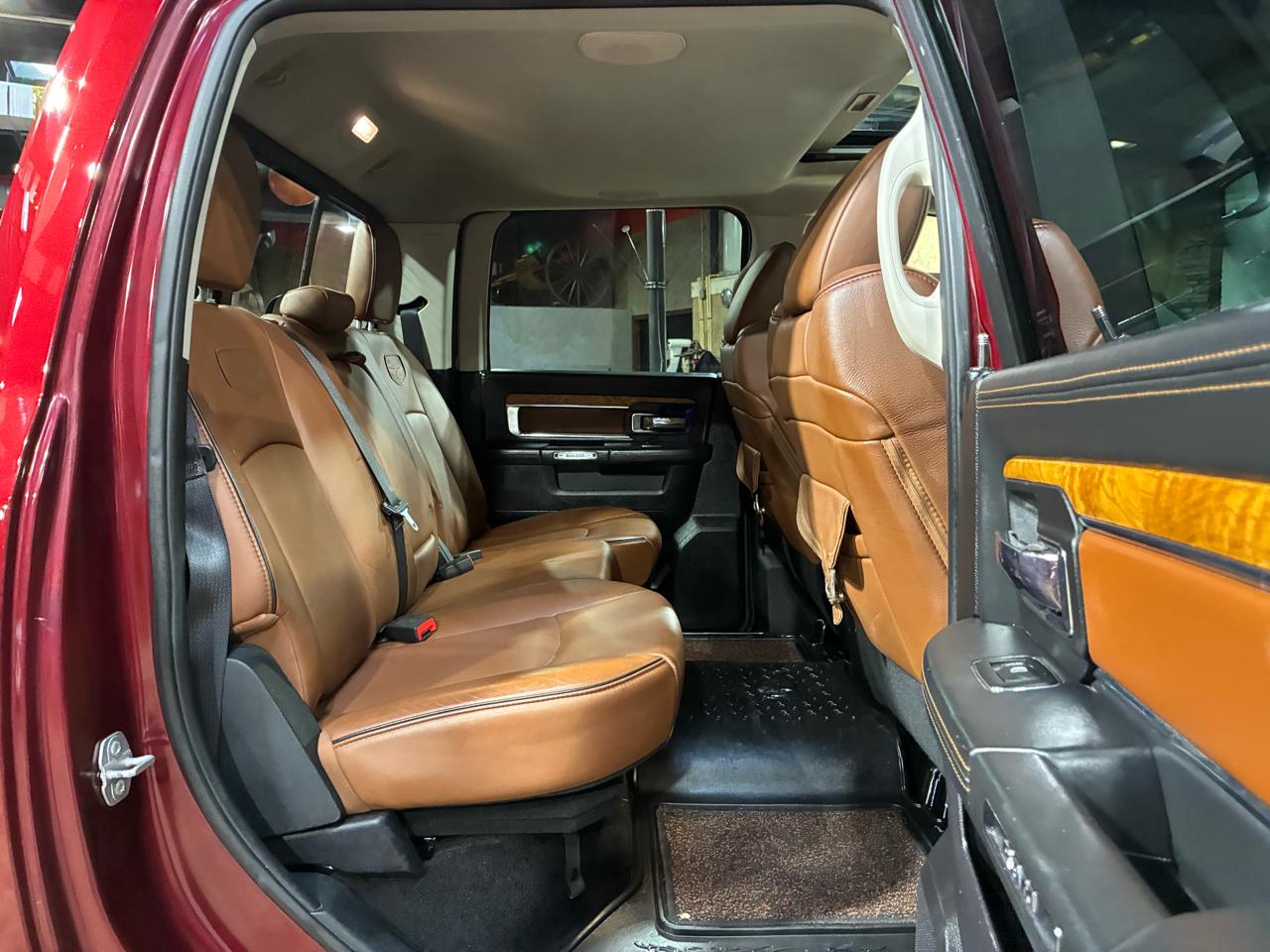 RAM 1500 4WD Crew Cab 140.5" Longhorn 2016