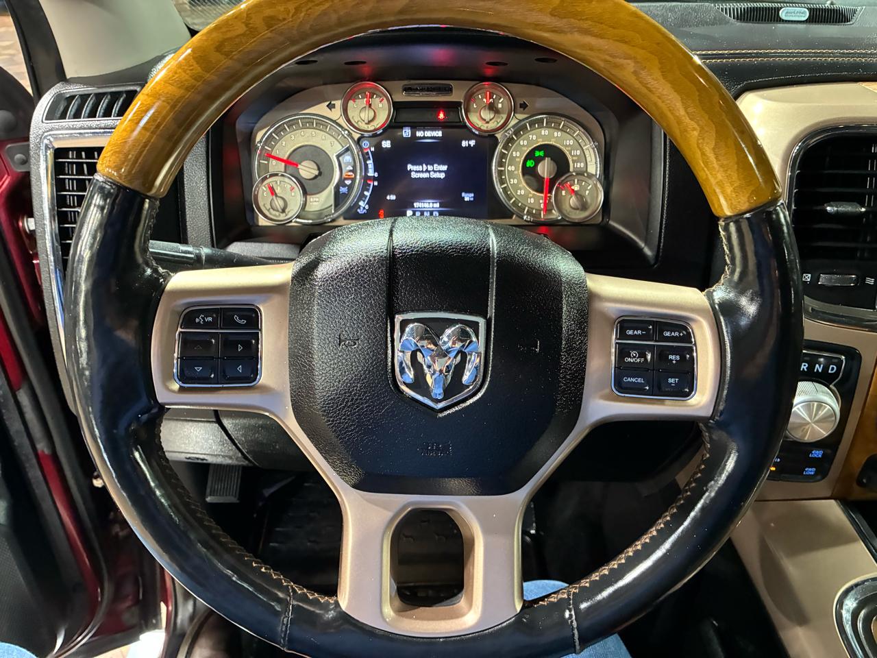 RAM 1500 4WD Crew Cab 140.5" Longhorn 2016