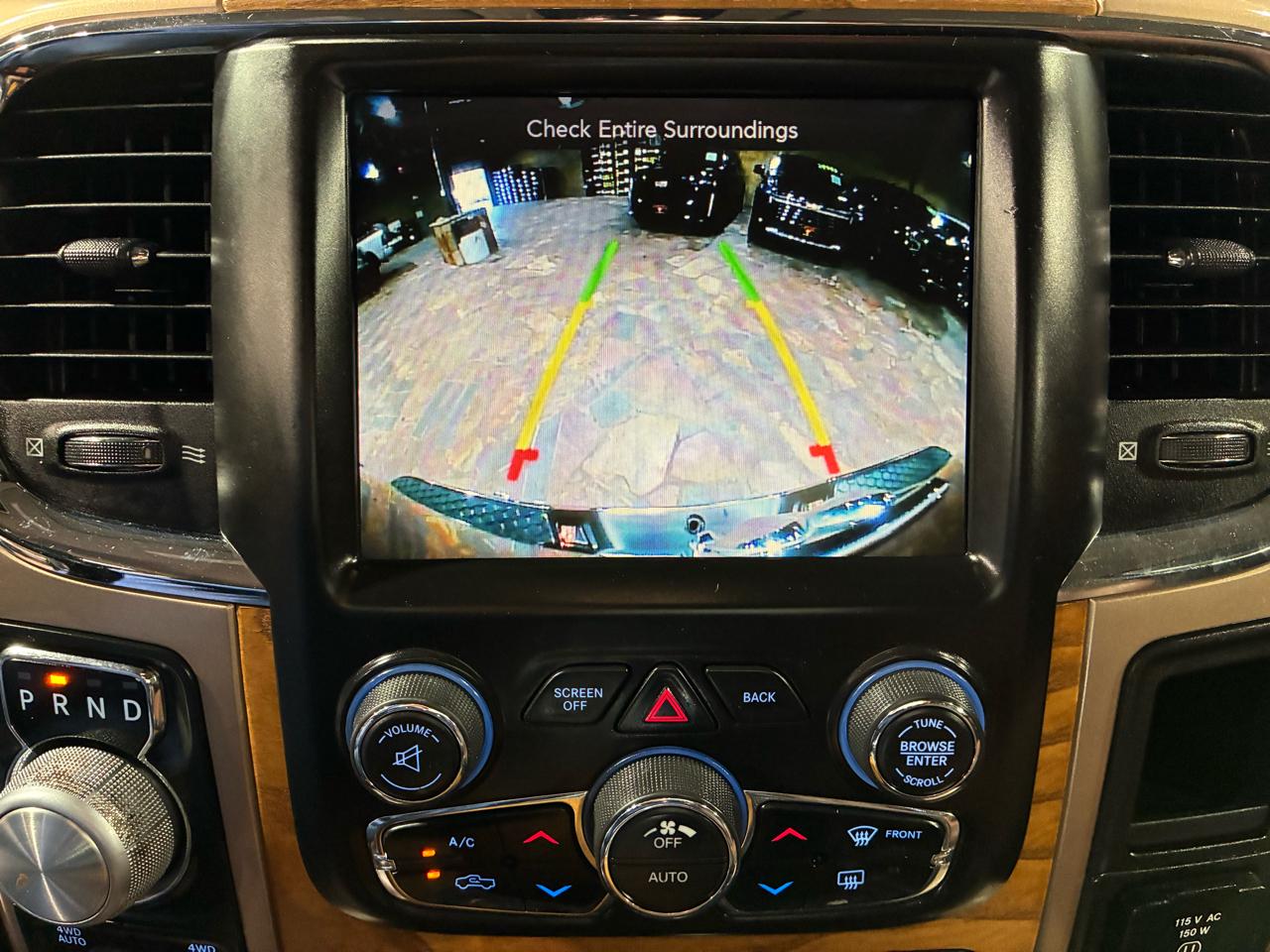 RAM 1500 4WD Crew Cab 140.5" Longhorn 2016