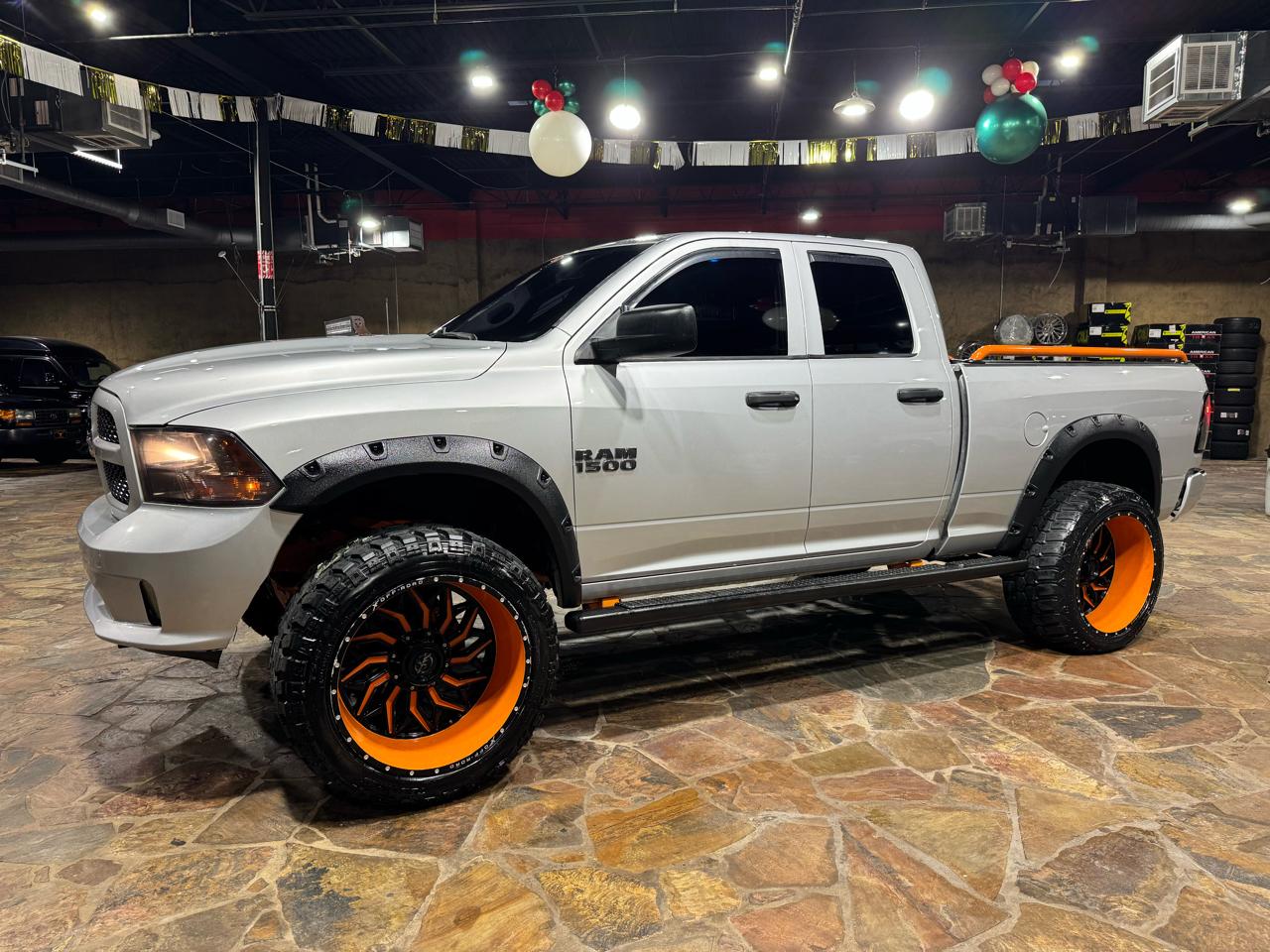 RAM 1500 2WD Quad Cab 140.5" Express 2016