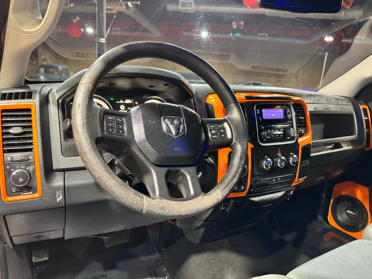 RAM 1500 2WD Quad Cab 140.5" Express 2016