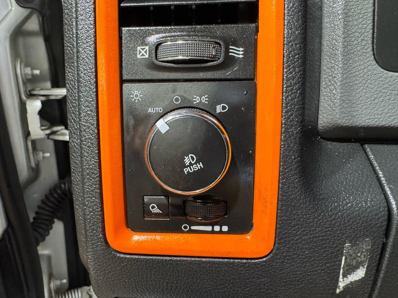 RAM 1500 2WD Quad Cab 140.5" Express 2016