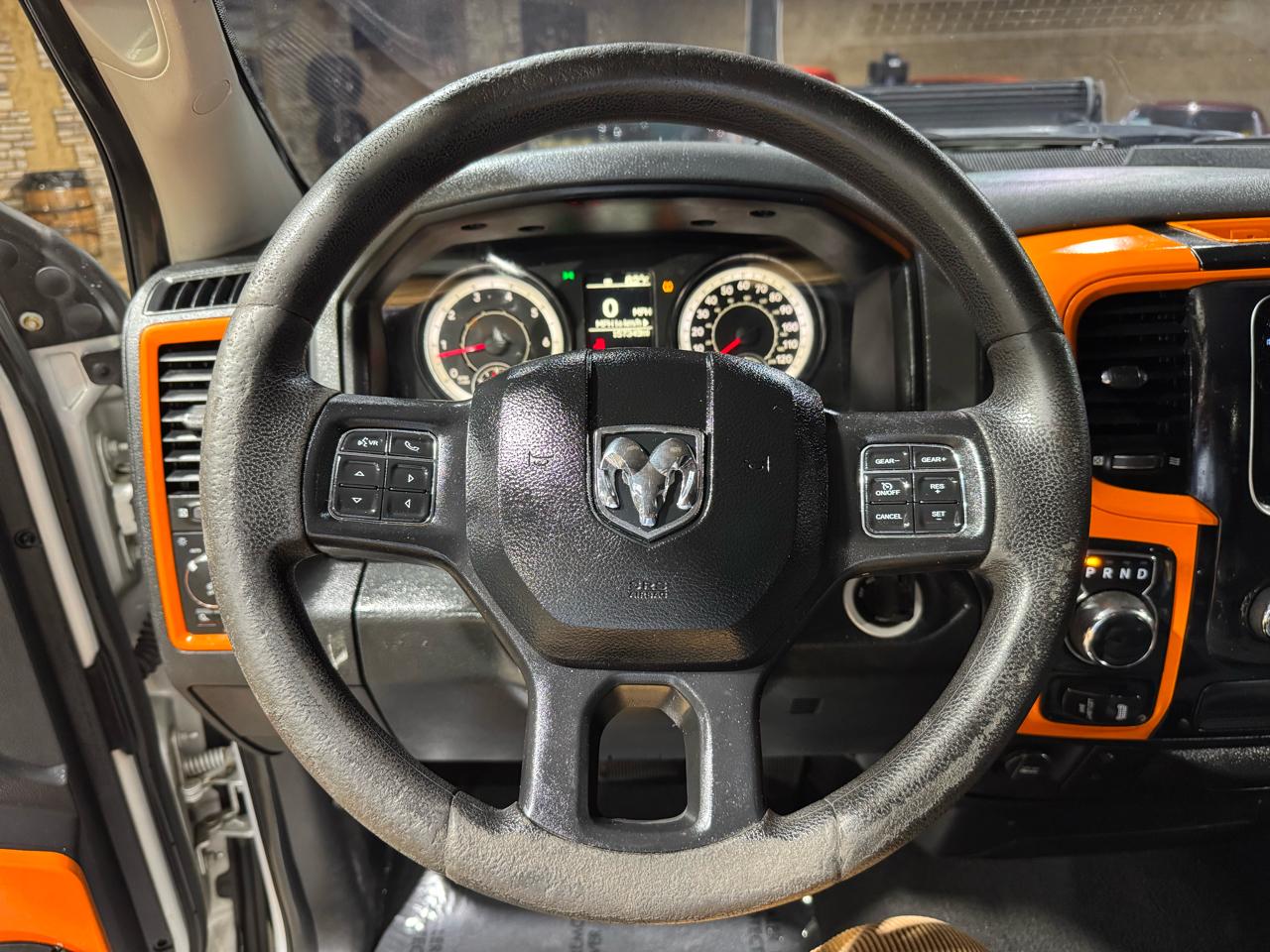 RAM 1500 2WD Quad Cab 140.5" Express 2016