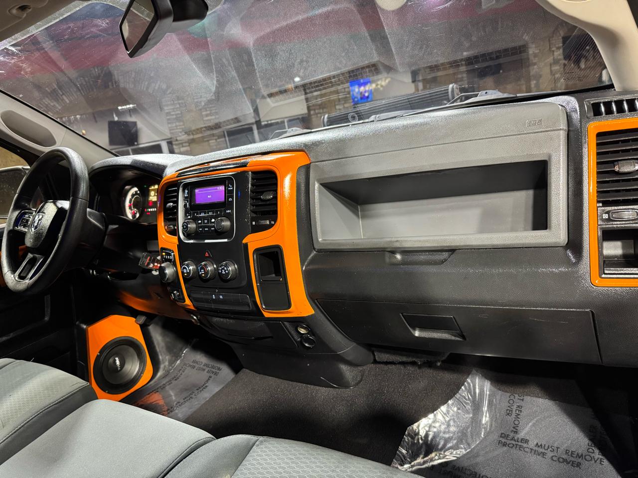 RAM 1500 2WD Quad Cab 140.5" Express 2016